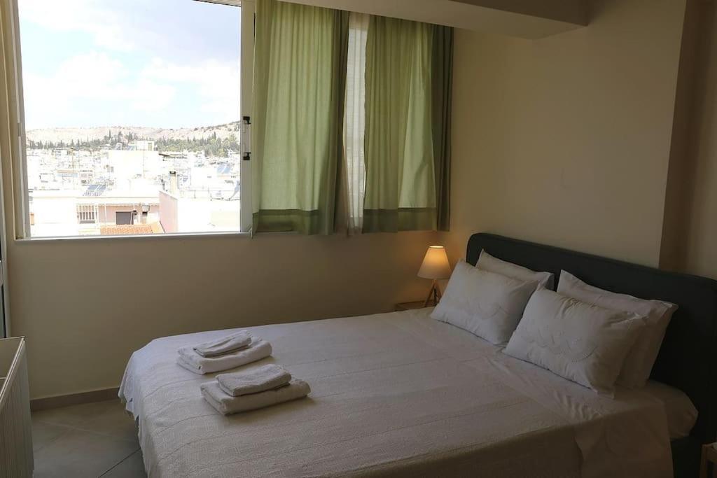 Apartment Fly Me To The Moon! Athens