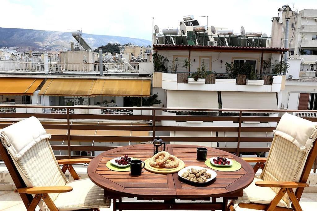 Apartment Fly Me To The Moon! Athens